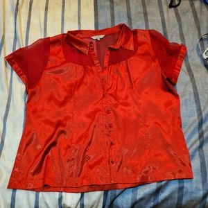 Addition Elle satin-like red button up top